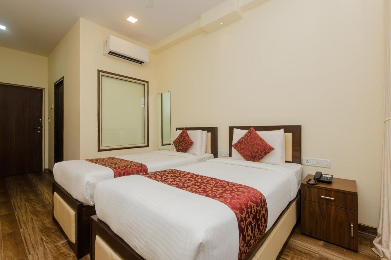 Super Hotel O Divine Residency Near Phoenix Marketcity Мумбай Екстериор снимка