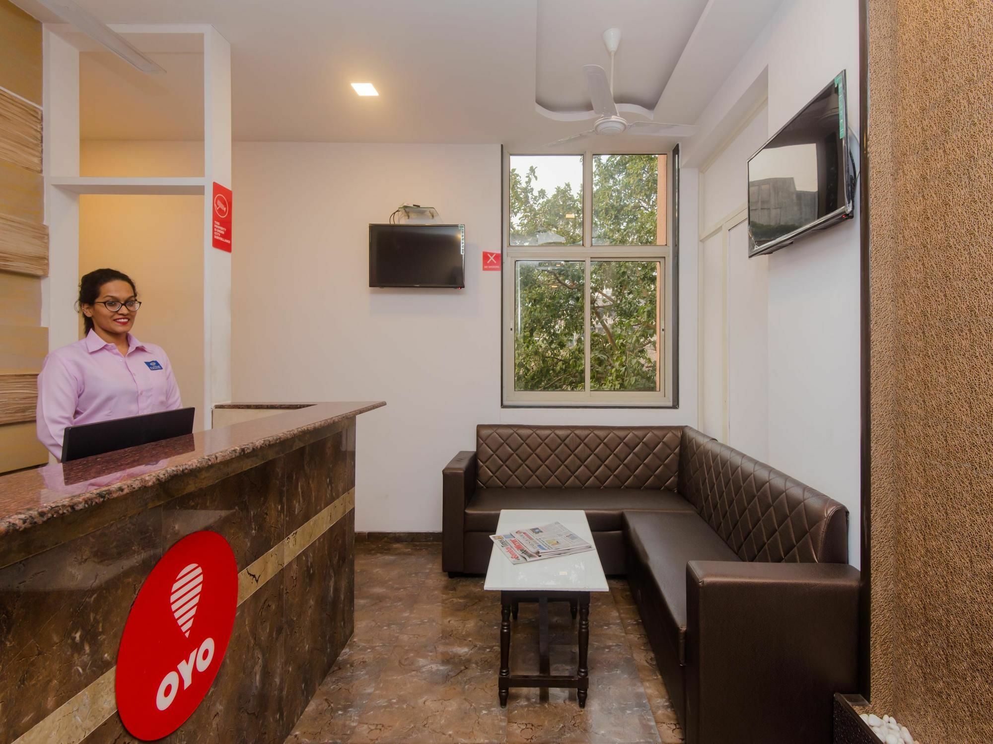 Super Hotel O Divine Residency Near Phoenix Marketcity Мумбай Екстериор снимка